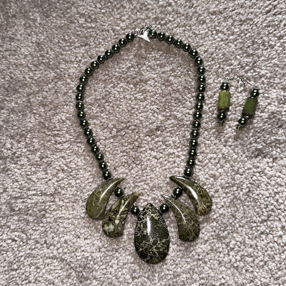Marble Statement Necklace Andearring Set! - image 4